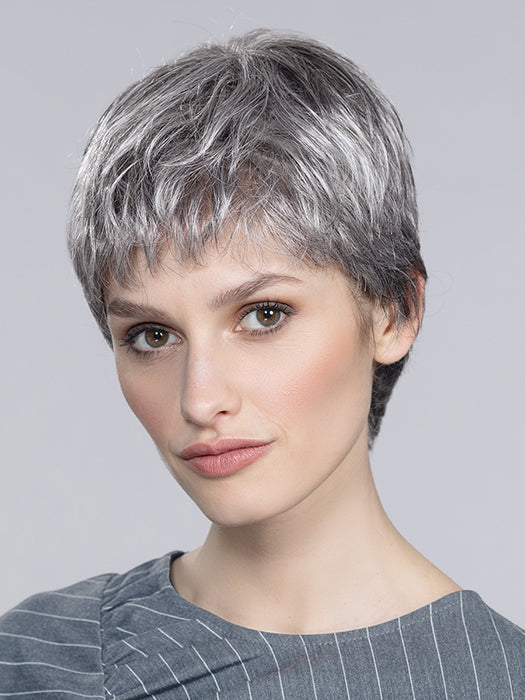 RISK SENSITIVE II by ELLEN WILLE in SALT/PEPPER MIX 39.51.60 | Darkest Brown and Black/Dark Brown with Grey and Pearl White Blend