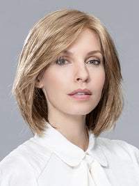 TEMPO 100 DELUXE LARGE by ELLEN WILLE in SANDY BLONDE MIX 16.22.14 | Medium Blonde and Light Neutral Blonde with Medium Ash Blonde Blend