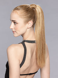 AQUA in GINGER BLONDE MIX 26.19.31 | Light Golden Blonde and Light Honey Blonde with Light Reddish Auburn Blend